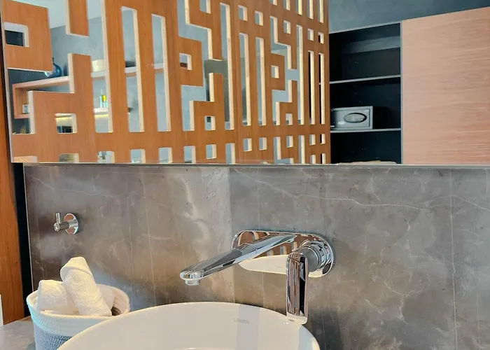 Luxury Studio-private Individual Pool-iik C409 By Sandy Powerful *
